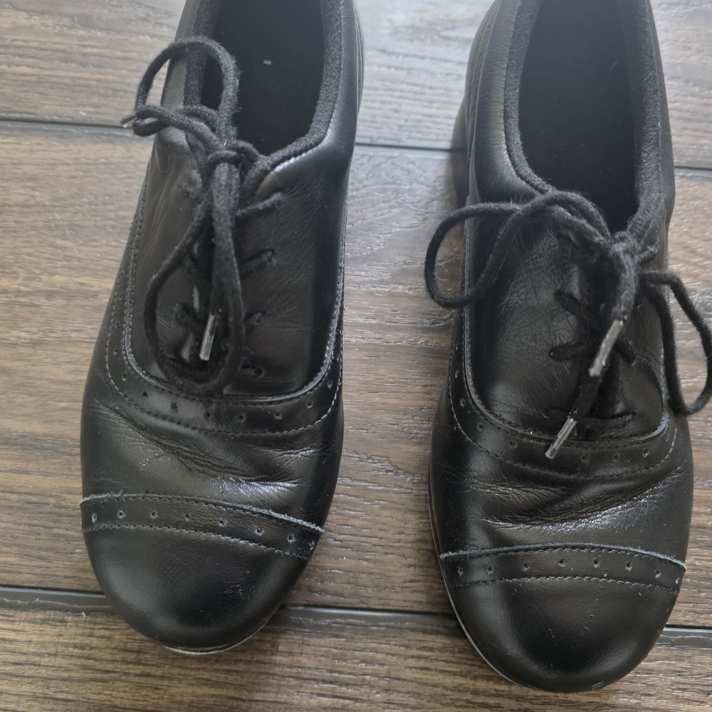 Classic Black Leather Tap Shoes - Picture 3 of 4
